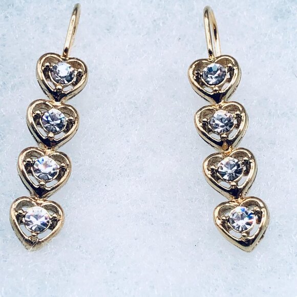 Heart dangling gold hook erring 4 stones in each heart shine 1 1/4" long READ - Picture 4 of 7